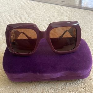 Aunthentoc GUCCI sunglasses. Never worn
